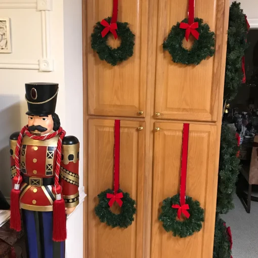 Discount Deluxe Windsor Pine Artificial Christmas Wreath - 12" - Unlit Unlit