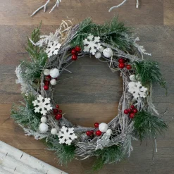 Snowflakes and Berries Winter Foliage Christmas Wreath - 13" - Unlit Unlit